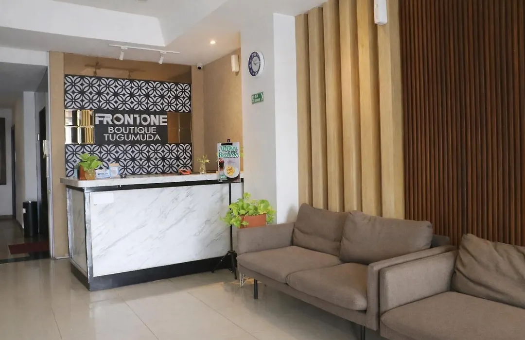 Front One Boutique Tugu Muda Semarang-1